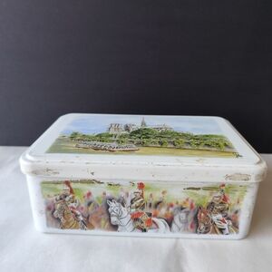 4/$50⭐️Massilly France Tin Box